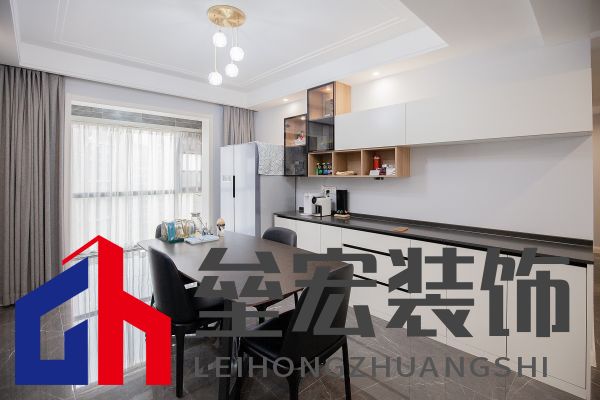 白色、木色與黑色演繹同一空間下的不同格調(diào)！