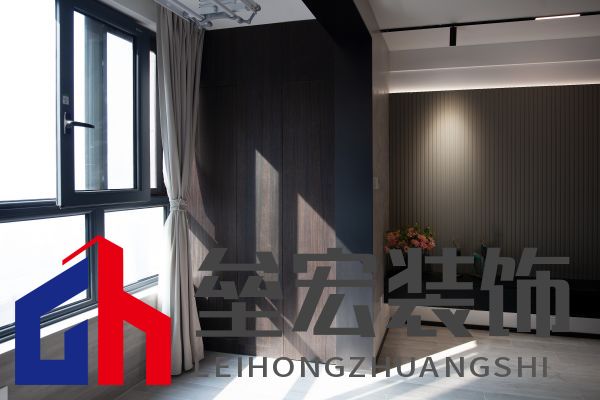 142㎡現(xiàn)代簡(jiǎn)約丨 黑白格調(diào)下的溫柔空間！