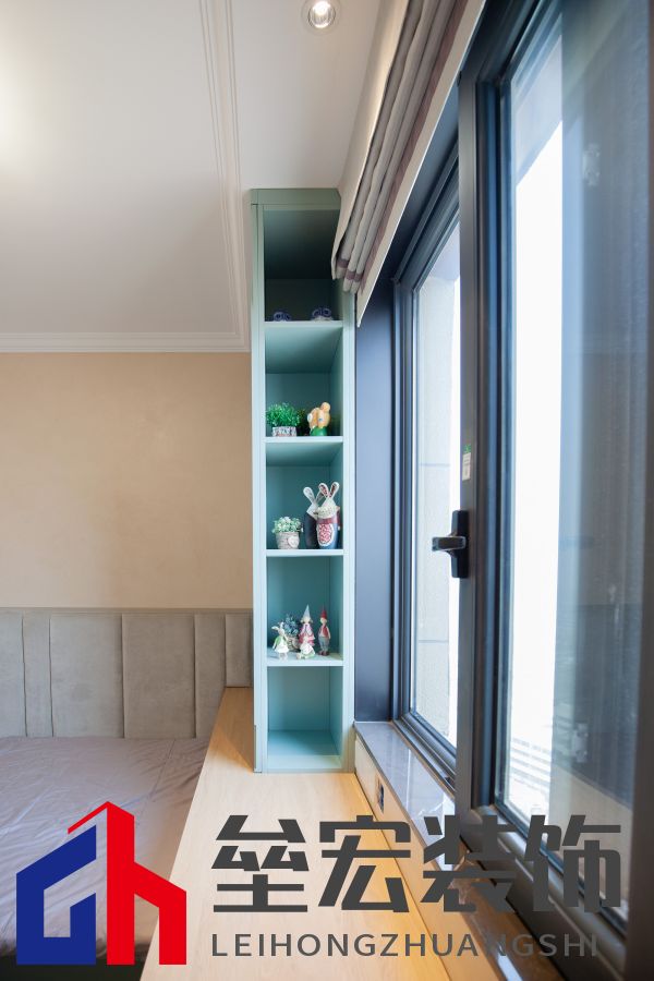 142㎡現(xiàn)代簡(jiǎn)約丨 黑白格調(diào)下的溫柔空間！