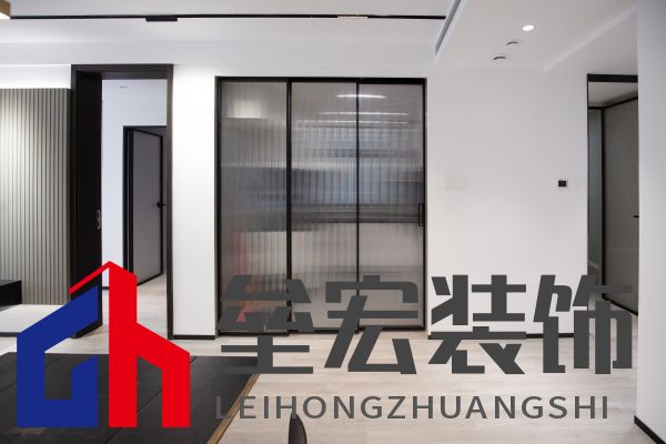 142㎡現(xiàn)代簡(jiǎn)約丨 黑白格調(diào)下的溫柔空間！