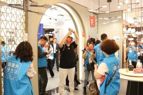 華藝照明100%原創(chuàng)「冰雪」系列首銷火爆，圈粉背后靠的是什么？