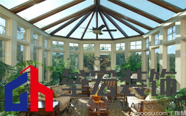 頂樓露臺(tái)陽(yáng)光房