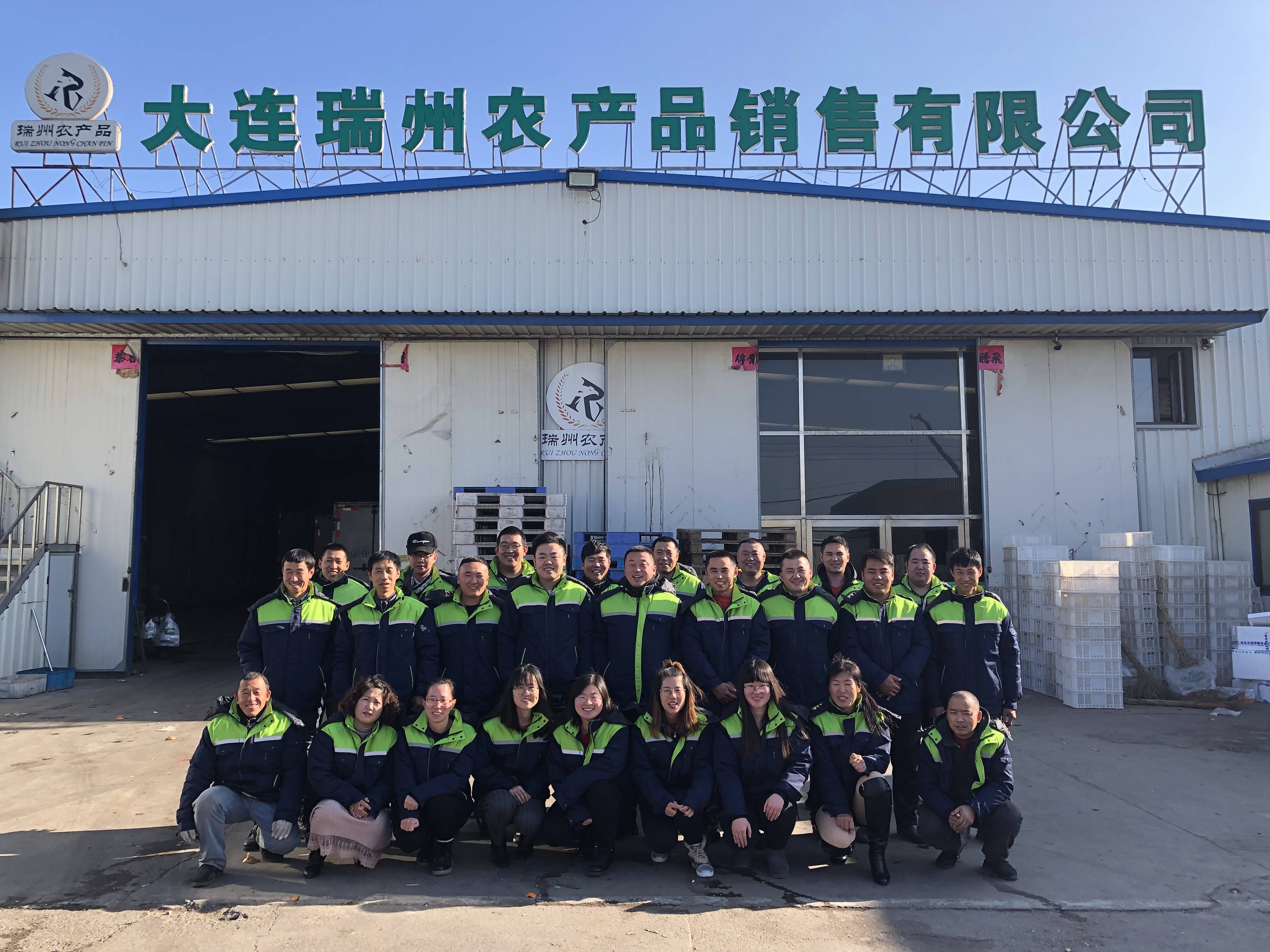 _展銷、簽約、洽談、直播精彩不斷 “石河子參展團(tuán)”火出了圈_展銷、簽約、洽談、直播精彩不斷 “石河子參展團(tuán)”火出了圈