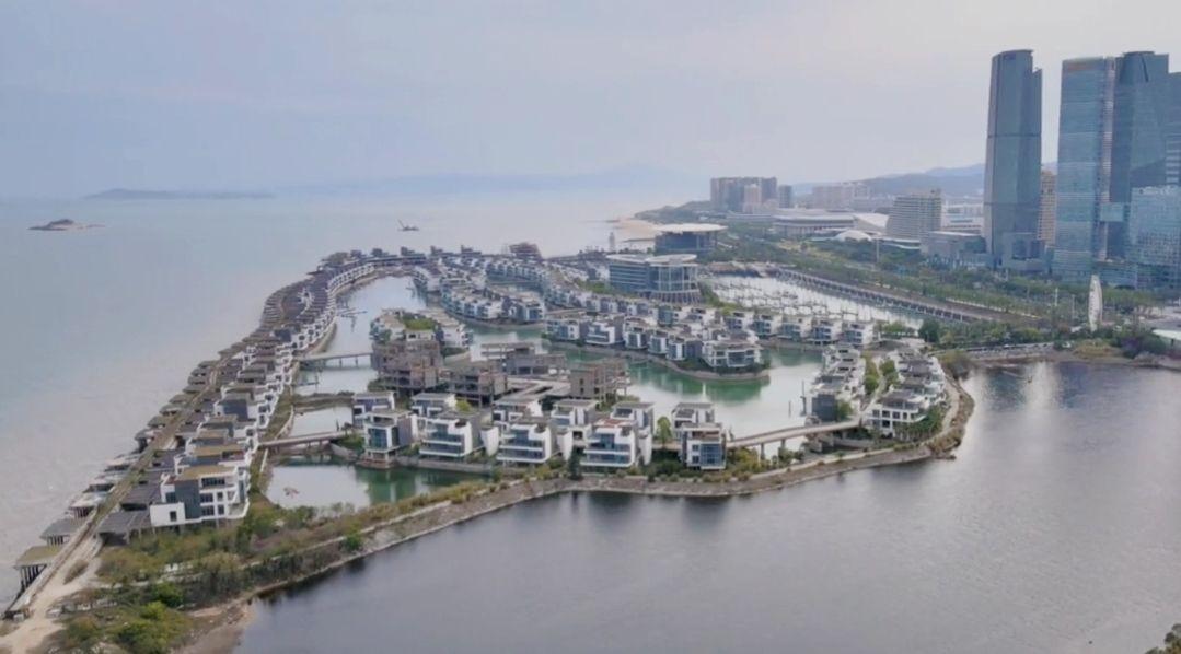 廈門(mén)別墅裝飾_廈門(mén)別墅現(xiàn)代家裝_廈門(mén)別墅設(shè)計(jì)公司