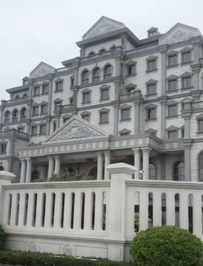 廈門(mén)別墅室內(nèi)設(shè)計(jì)公司_廈門(mén)別墅裝飾_廈門(mén)別墅裝修設(shè)計(jì)公司