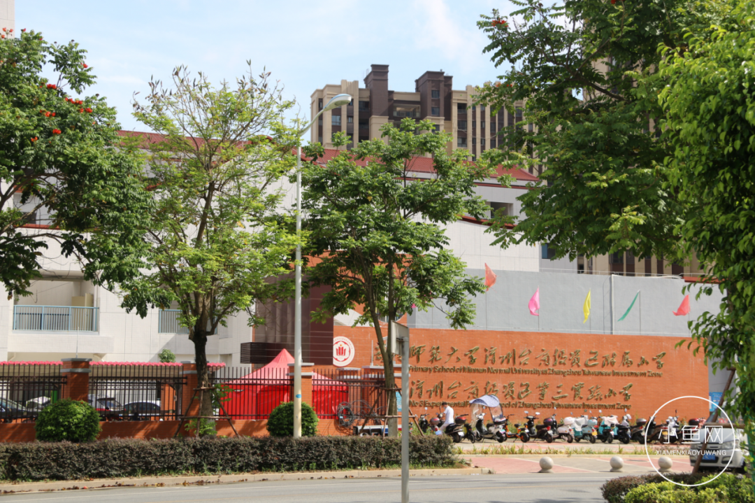 廈門(mén)裝修噪音擾民投訴電話(huà)_廈門(mén)裝修多少錢(qián)一平方_廈門(mén)ktv裝修