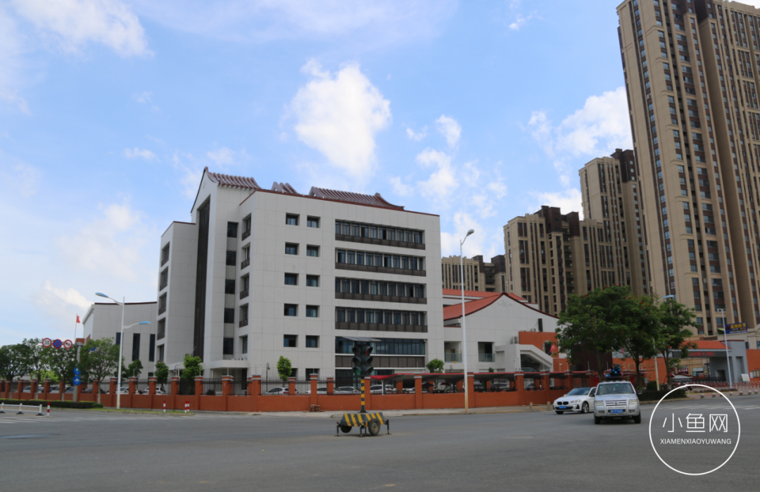 廈門(mén)裝修噪音擾民投訴電話(huà)_廈門(mén)裝修多少錢(qián)一平方_廈門(mén)ktv裝修