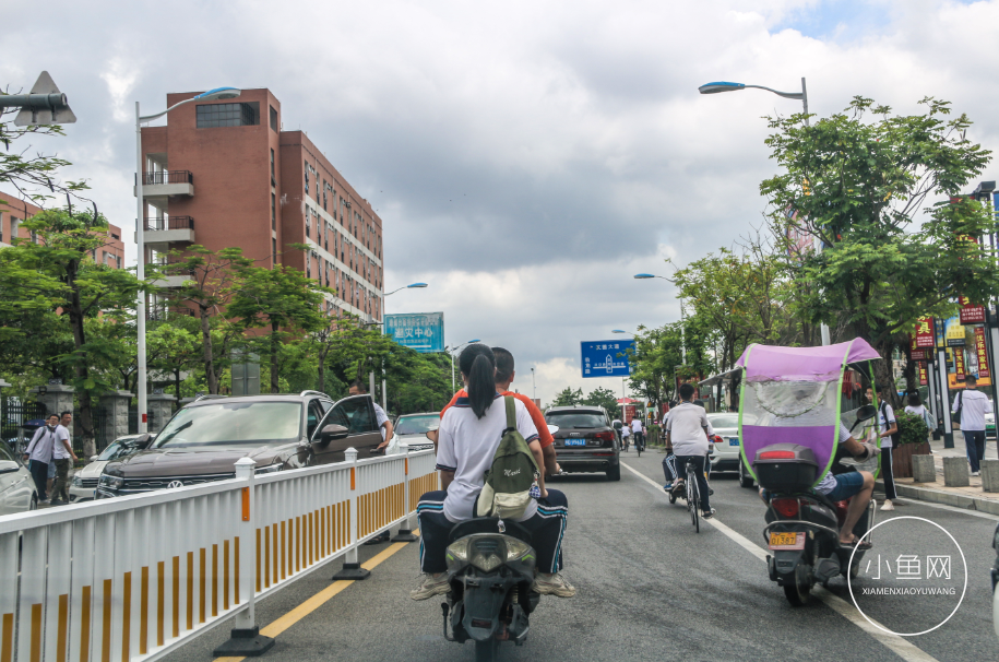 廈門(mén)裝修噪音擾民投訴電話(huà)_廈門(mén)裝修多少錢(qián)一平方_廈門(mén)ktv裝修