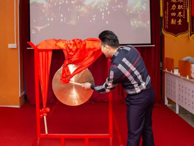 廈門(mén)誠(chéng)信家裝修網(wǎng)_廈門(mén)裝修誠(chéng)信家網(wǎng)官網(wǎng)_廈門(mén)誠(chéng)信裝飾