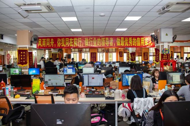 廈門(mén)裝修誠(chéng)信家網(wǎng)官網(wǎng)_廈門(mén)誠(chéng)信家裝修網(wǎng)_廈門(mén)誠(chéng)信裝飾