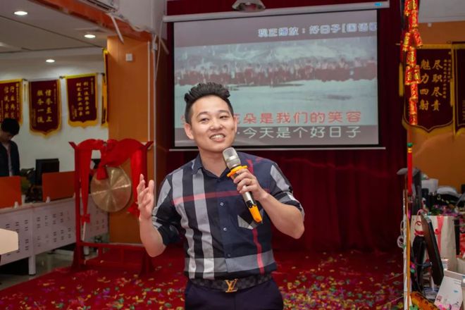 廈門(mén)誠(chéng)信家裝修網(wǎng)_廈門(mén)誠(chéng)信裝飾_廈門(mén)裝修誠(chéng)信家網(wǎng)官網(wǎng)