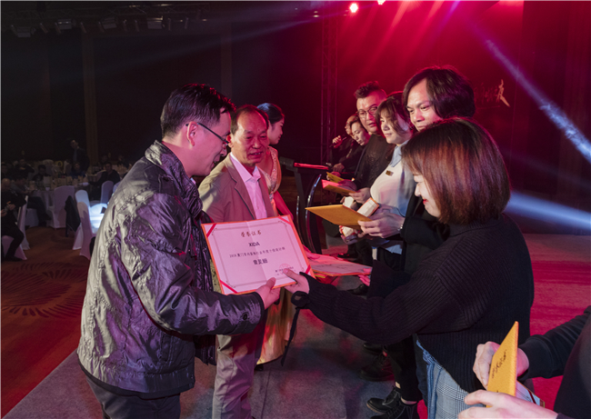 百安裝飾廈門(mén)分公司_廈門(mén)百家安裝飾工程有限公司_廈門(mén)百家安裝飾