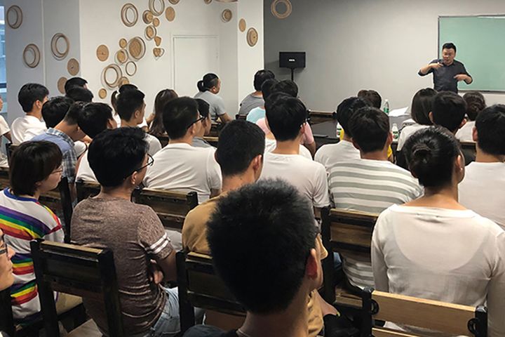 廈門家居設(shè)計(jì)_廈門家具設(shè)計(jì)師招聘_廈門家具設(shè)計(jì)公司