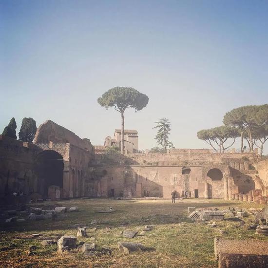 廈門意式風(fēng)設(shè)計(jì)裝修品牌_廈門歐式裝修_廈門品牌裝飾公司