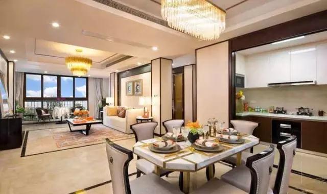 150㎡戶型四間朝南，一個創(chuàng)新的戶型，我不允許它有1㎡的浪費。