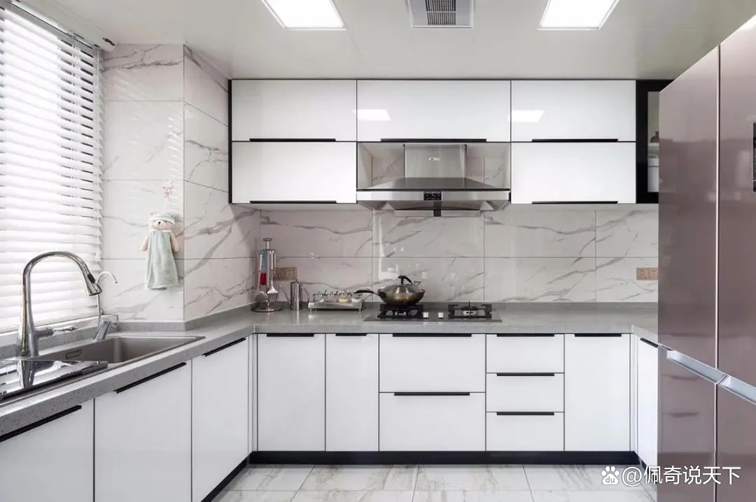 廈門(mén)廚房臺(tái)面裝修價(jià)格_廈門(mén)廚房裝修臺(tái)面_廈門(mén)廚房裝修改造