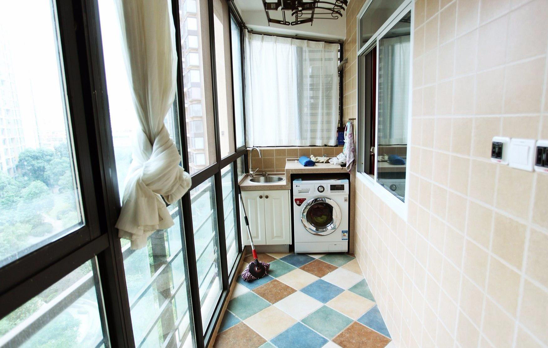 陽臺改造大概費用_廈門陽臺定制_廈門陽臺裝修改造