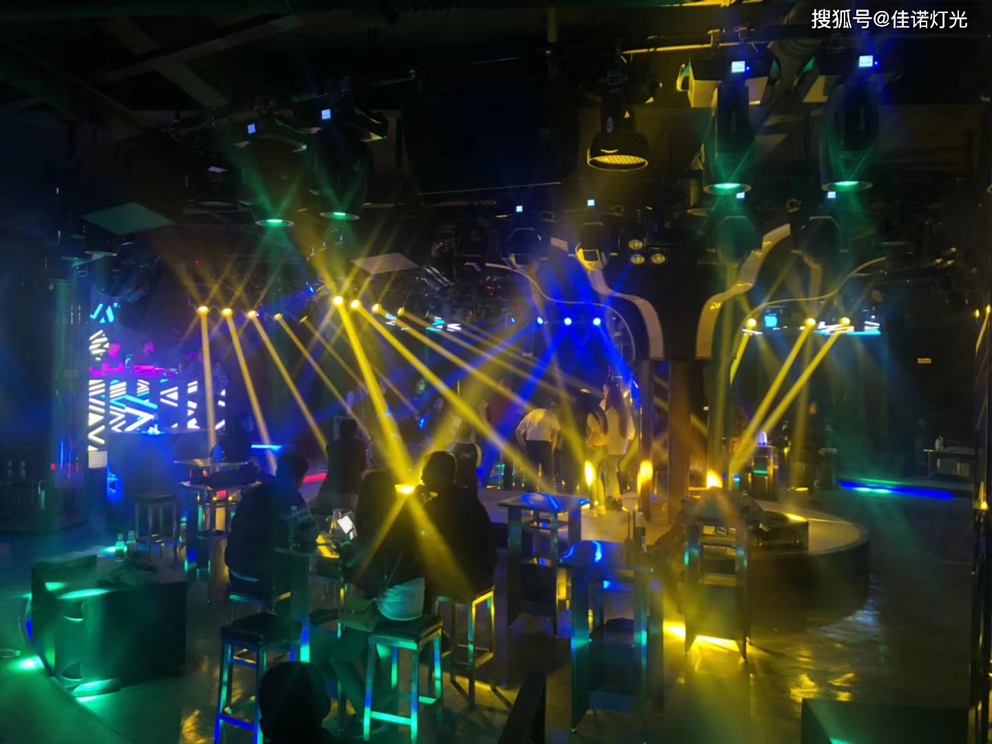 廈門燈光設(shè)計公司_廈門燈光秀圖片_廈門燈光展館